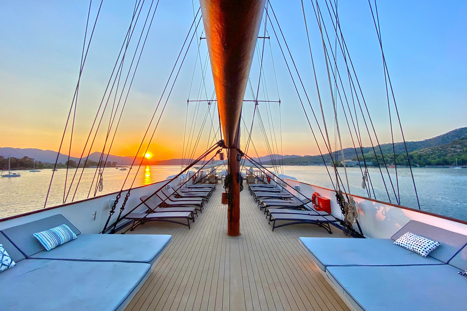 Galileo Sundeck